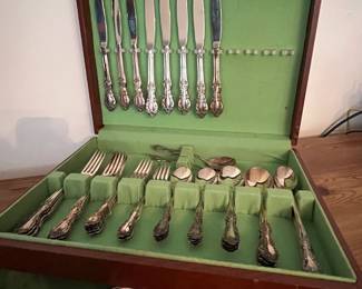 ROGERS TRIPLE PLATE SILVERWARE