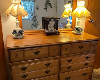 MAPLE DRESSER
