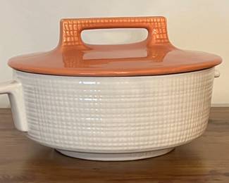 CALIFORNIA POTTERY CASSEROLE