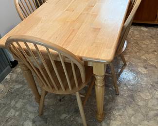 KITCHEN TABLE AND CHAIRS