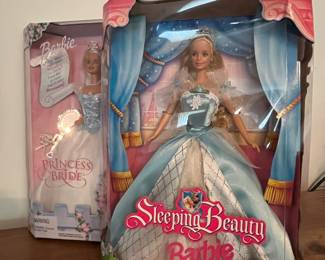 COLLECTIBLE BARBIES
