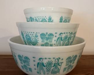 PYREX AMISH BUTTERPRINT NESTING BOWLS