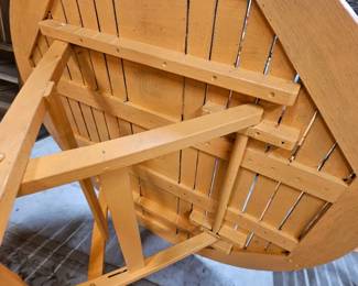 Bottom teek table