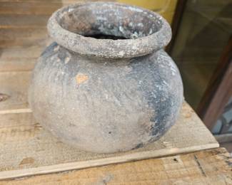 Ceramic antique clay pot