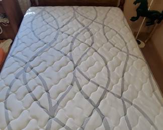 Full bed and mattress set