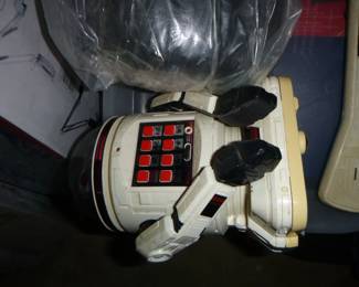 VINTAGE TOYS AND GAMES