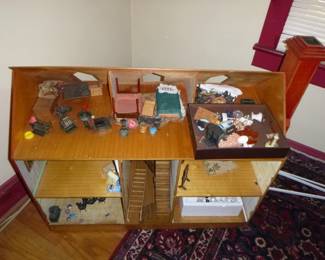 HAND MADE DOLL HOUSE