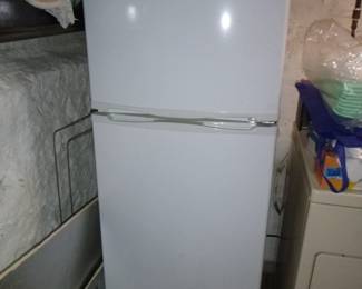 WHIRLPOOL MODEL ETOMSRXTQ02 REFRIGERATOR FREEZED
