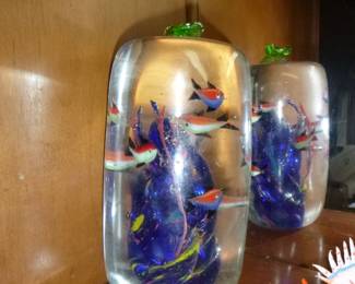ART GLASS AQUARIAM AND OTHER PAPERWEIGHTS