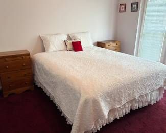 Queen Size Bed / Mattress / Box Spring