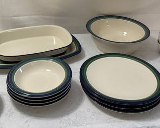 Pfaltzgraff “Ocean Breeze” Dinnerware