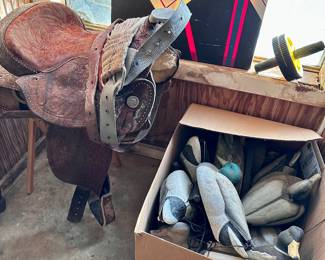 Saddle - Duck Decoys