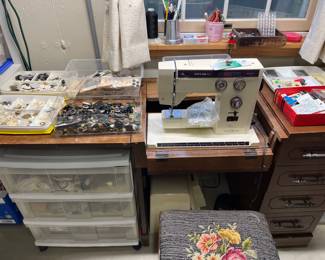 Sewing/Riccar sewing machine