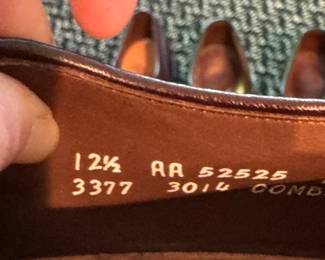 Allen Edmonds Dress Shoes. Size 12.5 Photo 2 of 2.