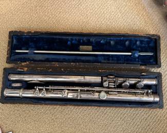 Selmer Master 4062 Sterling Silver Flute. Photo 1 of 2.