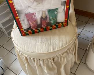 Vintage Vanity Stool, Swivel
