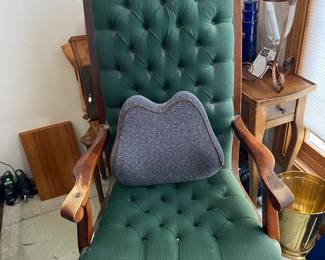 Executive Tufted Fabric Desk Chair 