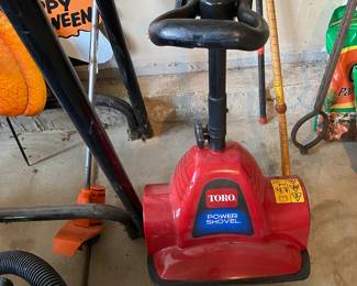 Toro Snow Shovel