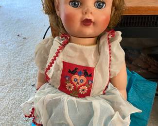 EEGG Baby Doll