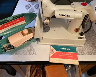 Vintage Singer Sewing Machine Feather Weight, with Attachments/ Green Case