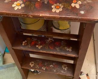 Vintage Daisy Step Ladder