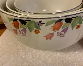 Vintage Hall Mixing Bowls, Crocus