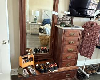 Antique chest of drawers with full length mirror, great condition!