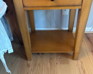 PAIR OF NIGHTSTANDS