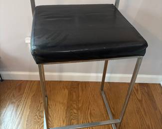 6 BAR STOOLS