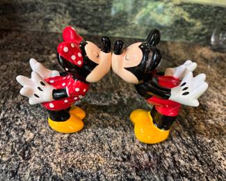 SALT AND PEPPER SHAKERS