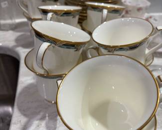 NORITAKE  PATTERN PARIS OPERA