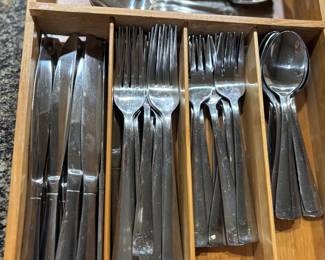 FLATWARE