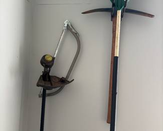 WEEDER AND GARDENING TOOLS