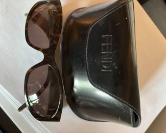 FENDI SUNGLASSES
