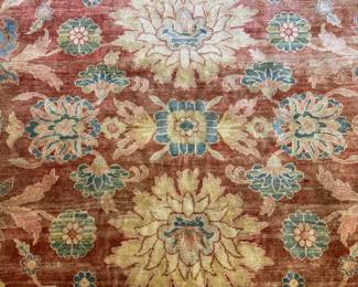 Heriz Persian Rug. Measures 9' x 12'. Photo 2 of 4.