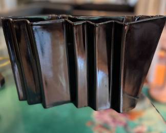 Accordion Vase. Photo 1 of 3.