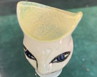 Kosta Boda "Open Minds,' Vase Signed by Ulrica Hydman-Vallien. Photo 3 of 4.