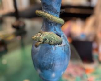 Studio Pottery Ceramic Gecko Vase. Photo 1 of 3.