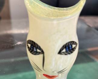 Kosta Boda "Open Minds,' Vase Signed by Ulrica Hydman-Vallien. Photo 1 of 4.