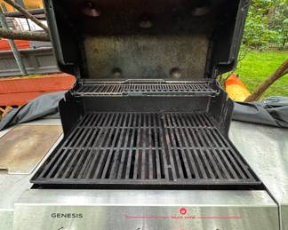 Weber Propane Genesis Grill. Photo 2 of 4.