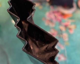 Accordion Vase. Photo 2 of 3.