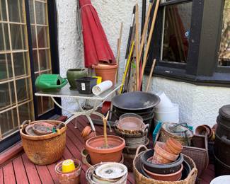 Pots & Planters.
