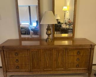 American of Martinsville Neoclassical Tuscan Style Triple Door Dresser with 2 Mirrors