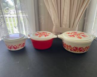 Vintage Pyrex Friendship 3pc Casserole Set