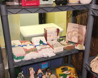 More Christmas decor and semi-animatronic figures