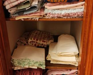Blankets, throws, towels, more linens