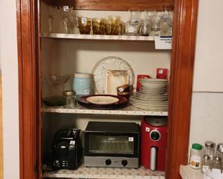 More small kitchen appliances, various Libbey glass pieces, more kitchen ware