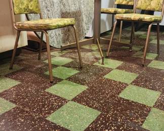Really cool early 60's table and chairs (disassembled for easy moving, all screws are present)