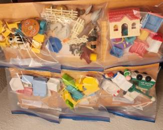 Vintage Fisher Price, other vintage dollhouse furniture