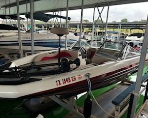 2002 Champion 21' Boat